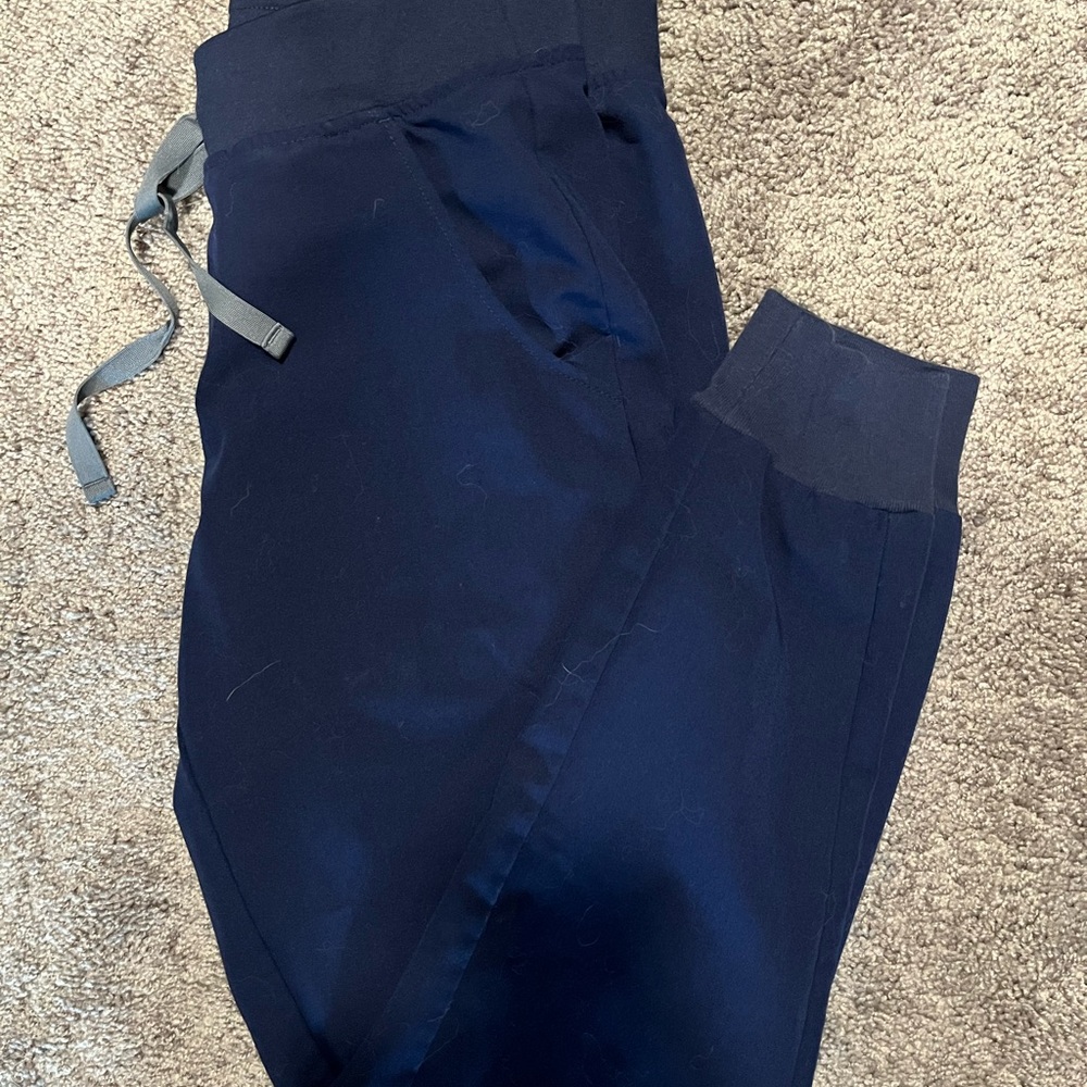 Figs Women's Navy jogger  Pants